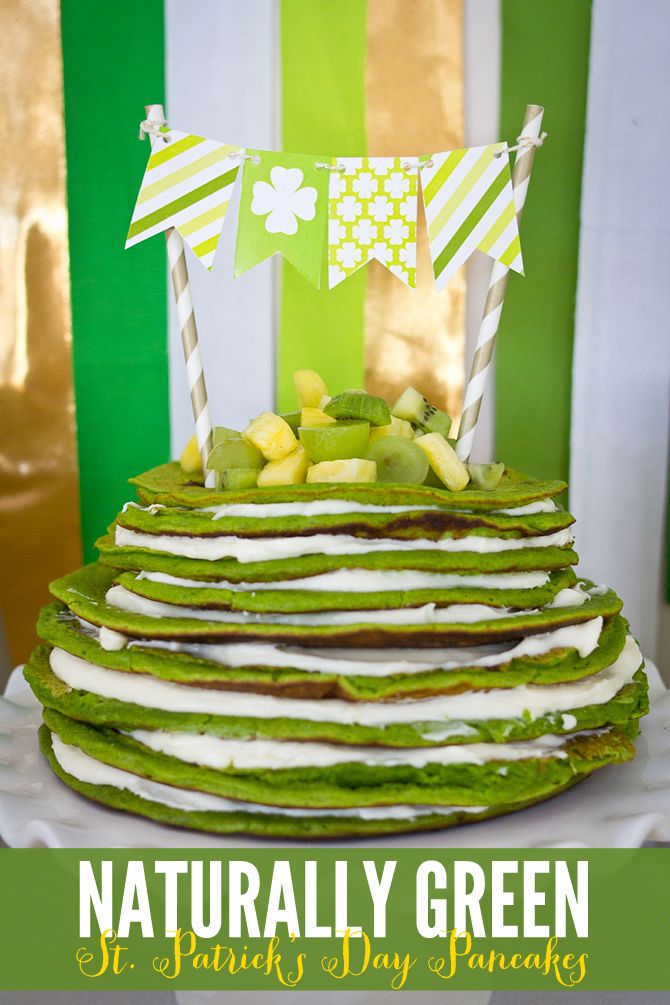 Naturally Green St. Patrick's Day Pancakes from RV Parties (with FREE Decorations!) http://rvparties.blogspot.com/2014/03/recipe-for-natural-green-st-patricks.html
