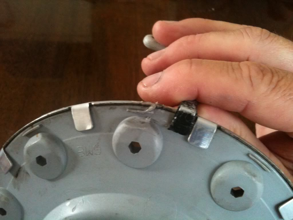 Removing Alloy Wheel Centre Caps With Damaging Them Ford Automobiles Forum