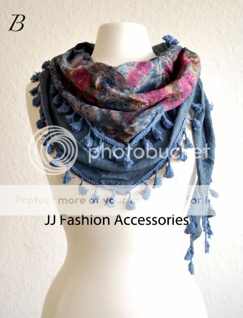 Floral Print Triangle Knit Scarf with Tassel   4 Colors  