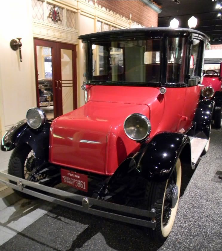 CarMuseum008.jpg picture by whoiskto
