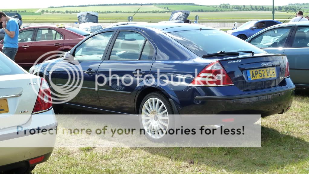 What is the difference between ford mondeo zetec and ghia #8